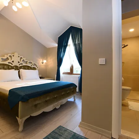 Koeskue Hotel *